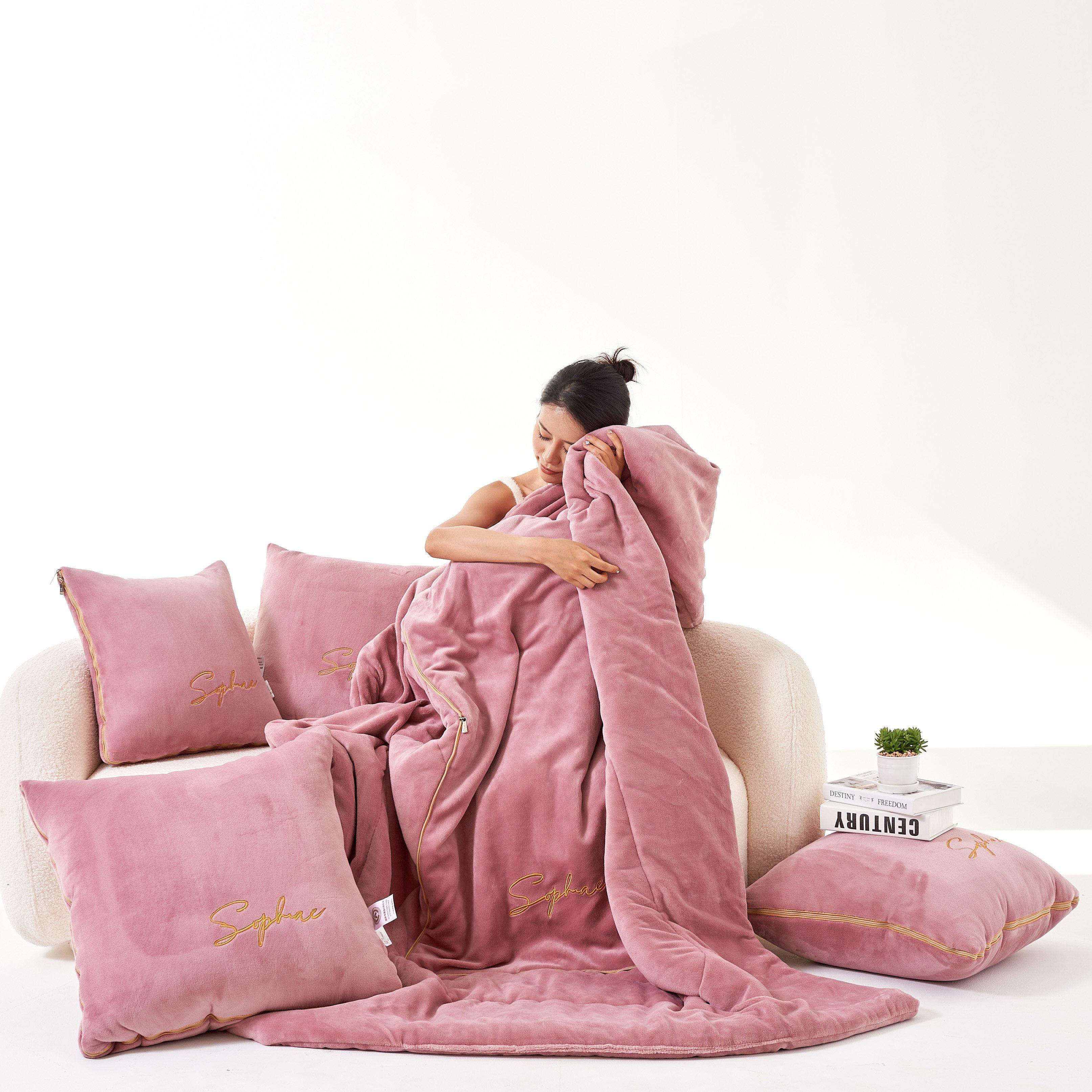 8-9斤牛奶绒抱枕被子2米宽2.2米长冬季多功能车载旅游空调被靠垫,淘宝优惠券,粉丝福利购,淘宝优惠卷