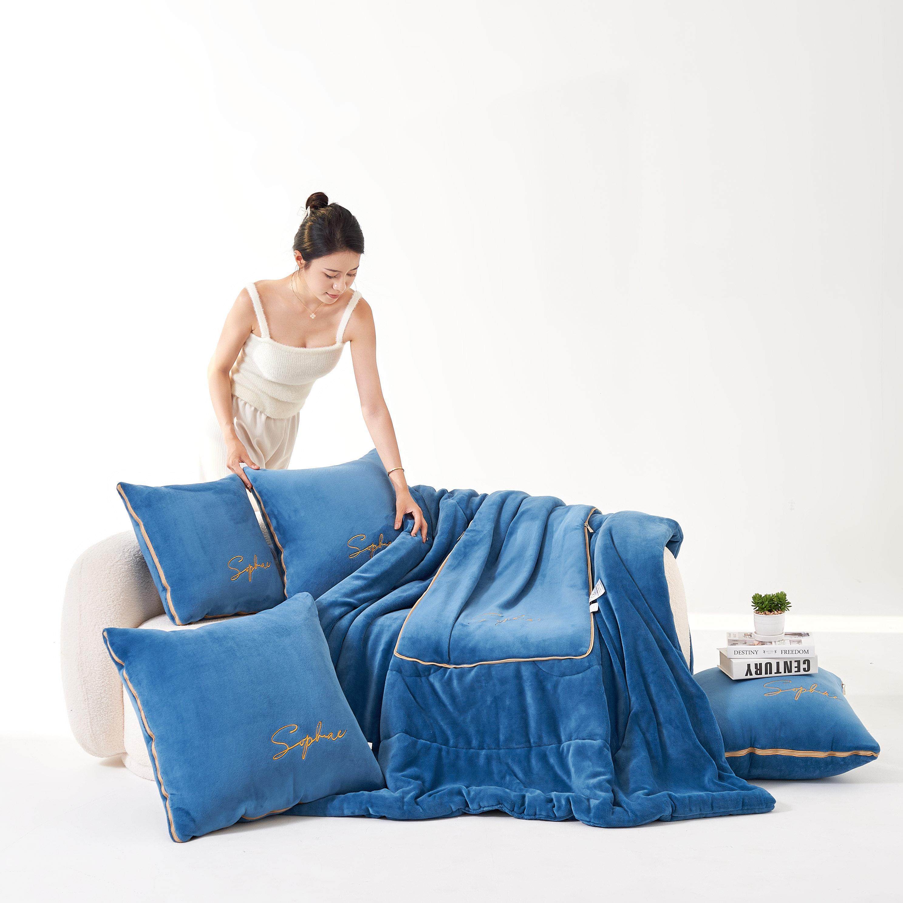 8-9斤牛奶绒抱枕被子2米宽2.2米长冬季多功能车载旅游空调被靠垫,淘宝优惠券,粉丝福利购,淘宝优惠卷