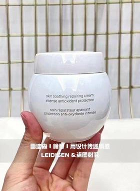 样板房衣柜衣帽间护肤品套装 卫生间梳妆台化妆品摄影道具装饰品