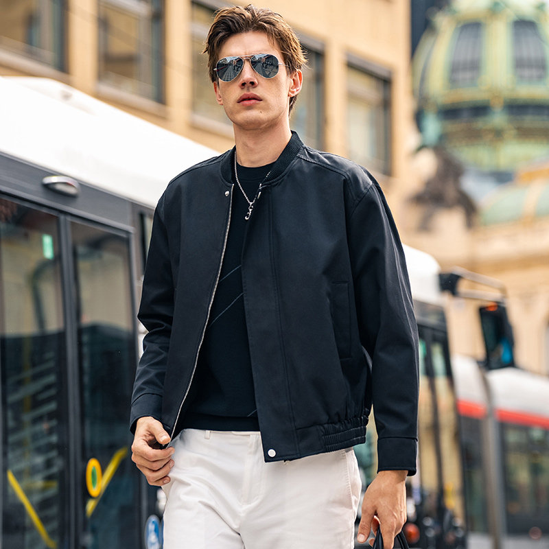 布先生轻奢长袖羊毛衫男款字母刺绣撞色线条保暖圆领毛衣PT15581