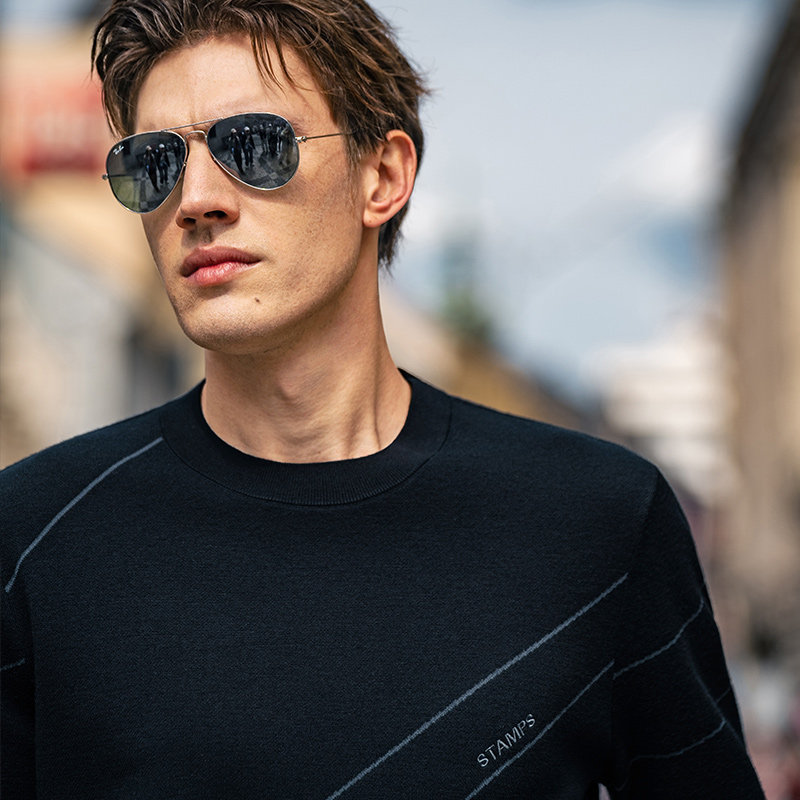 布先生轻奢长袖羊毛衫男款字母刺绣撞色线条保暖圆领毛衣PT15581