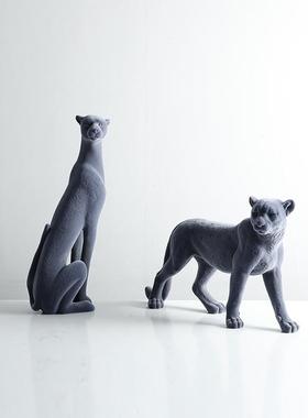 新家植绒豹饰品摆件家居客厅装饰品树脂工艺品酒柜桌面装饰高级感