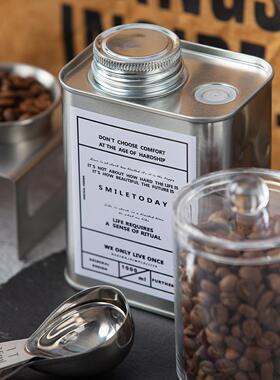 厨房样板房软装摆件咖啡壶铁盒菜板咖啡罐咖啡场景小摆件