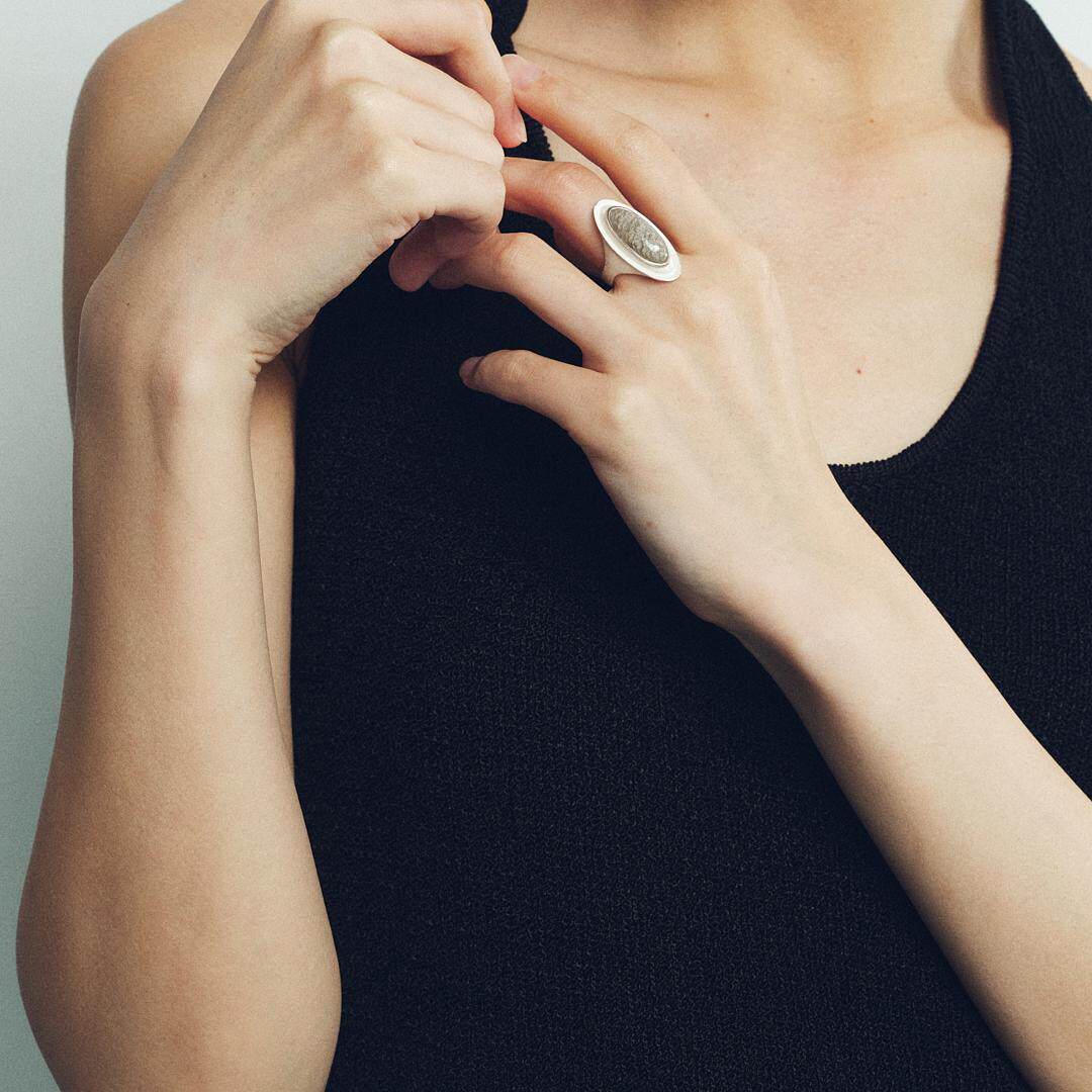 OLIOEACETO Mille Layer Crystal Planet Ring