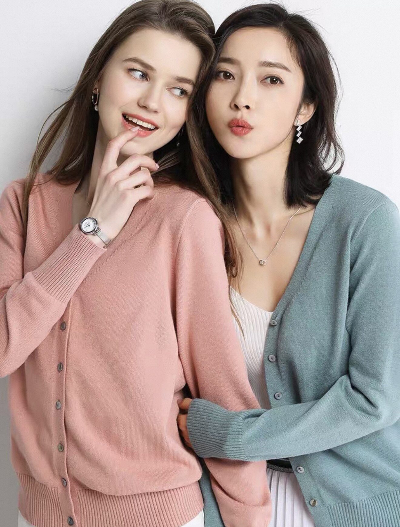 【爆款秒杀】卷边圆领套头大码宽松百搭打底