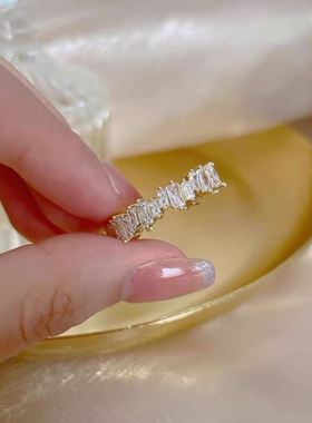 Close your eyes and enter~ Super delicate and sparkling ligh