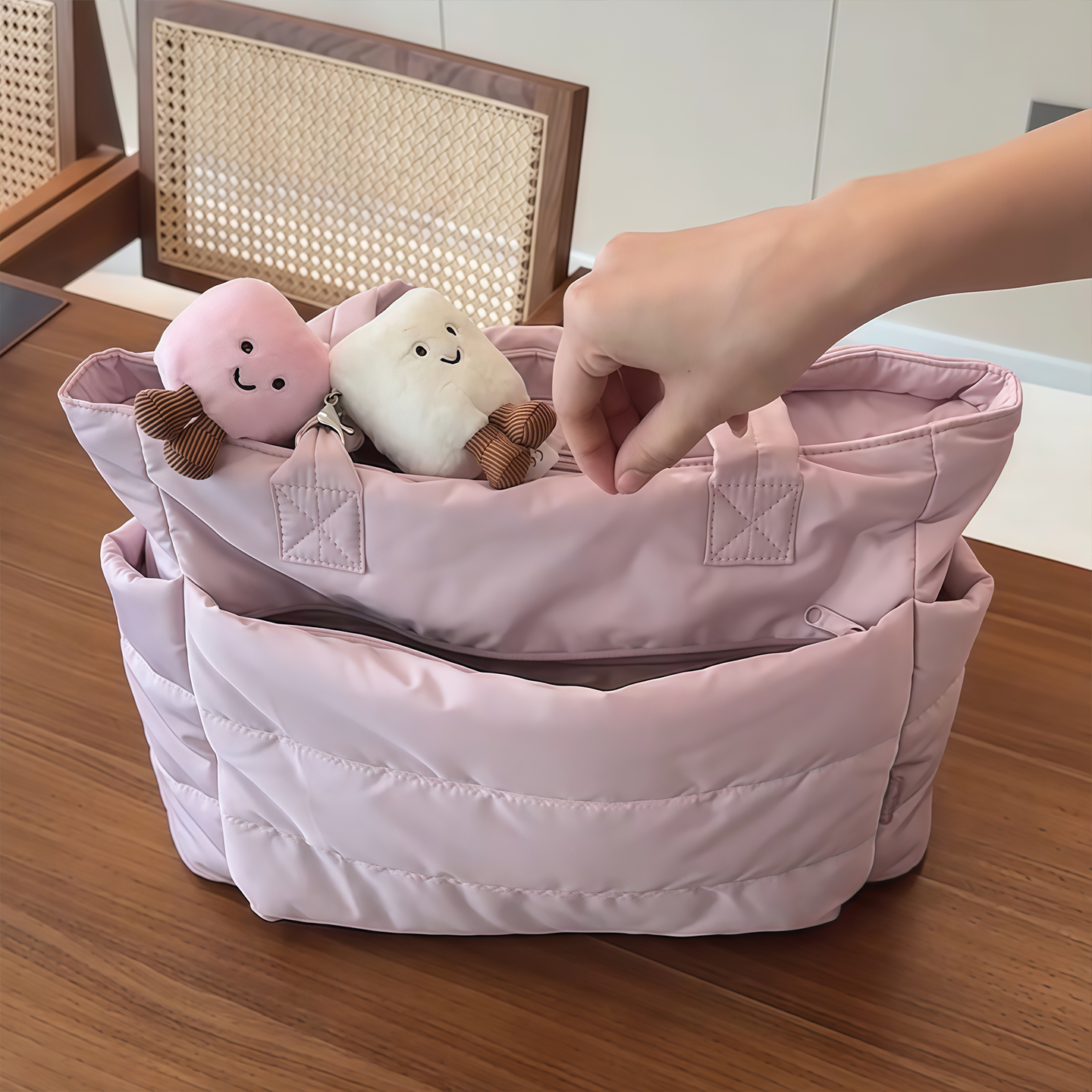 人见人爱！粉色托特简约大容量通勤手提包轻便尼龙布大学生单肩包,淘宝优惠券,粉丝福利购,淘宝优惠卷