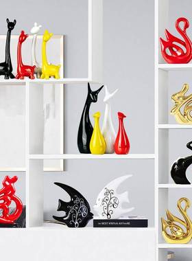 现代陶瓷家居摆饰客厅卧室内酒柜装饰品桌面轻奢房间北欧创意小鹿