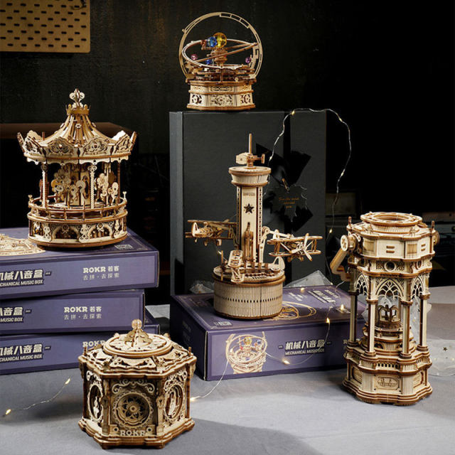 Ruotai Ruoke mechanical music box wooden music box diy hand-assembled beloved carousel heart-warming gift