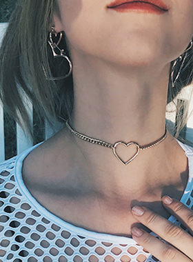 Short hollow peach heart clavicle chain 项链镂空桃心锁骨链女