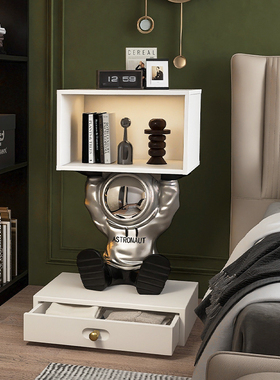 宇航员落地摆件收纳儿童房卧室床头柜客厅沙发边几太空人乔迁礼物