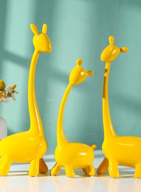 现代简约四口之家鹿蜜装饰礼品酒柜家居礼物结婚送摆件闺新婚创意