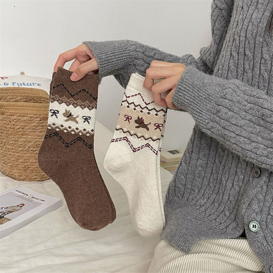 Autumn and winter thickened Kojima retro puppy socks
