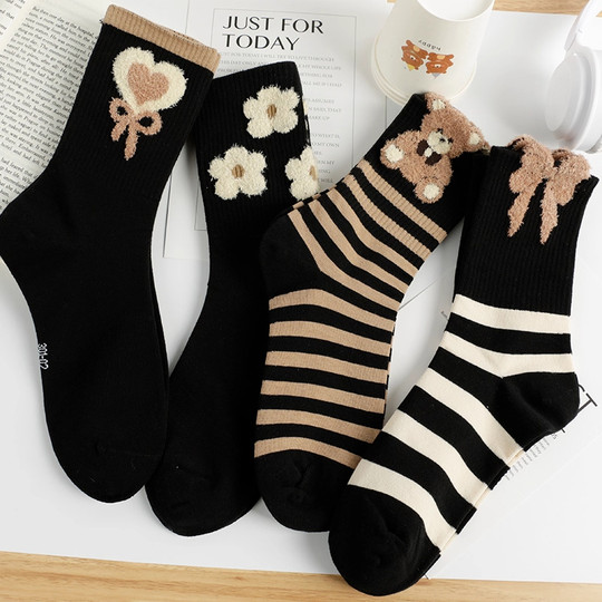 秋冬袜子女中筒袜黑色羽毛纱毛绒小熊蝴蝶结网红韩版长筒MM