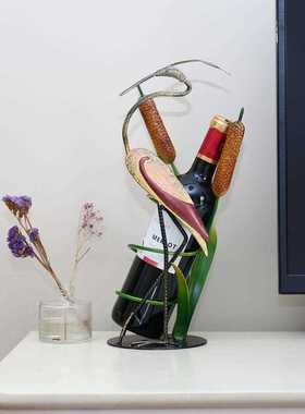 新款直销跨境工艺品创意家居摆件金属装饰仙鹤酒架铁艺黄铜铁制手