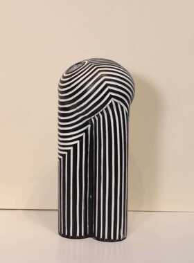 直销新款现代艺术家居客厅花器样板间餐厅桌面简约花瓶软装饰品