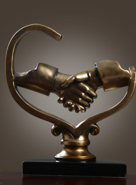 美式现代电视柜握手装饰家t居饰品酒柜客厅办公室摆件 商务工艺品