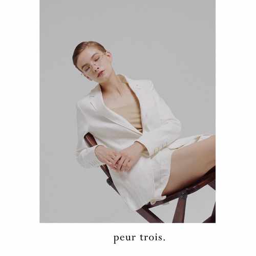 peur 白色西装高级感简约春夏薄款小众中长款亚麻短裤套装 - 图0