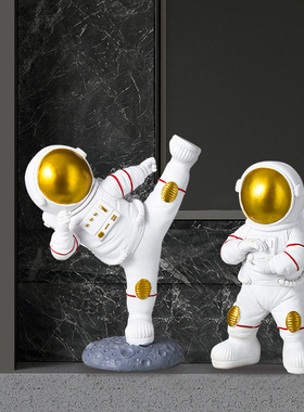 家居软装饰品家里客厅酒柜太空人太空人摆件小新房办公室书柜书架