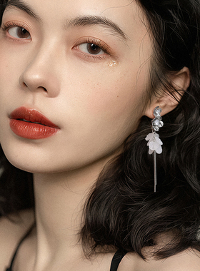 【雅影】花朵流苏合金耳钉女
