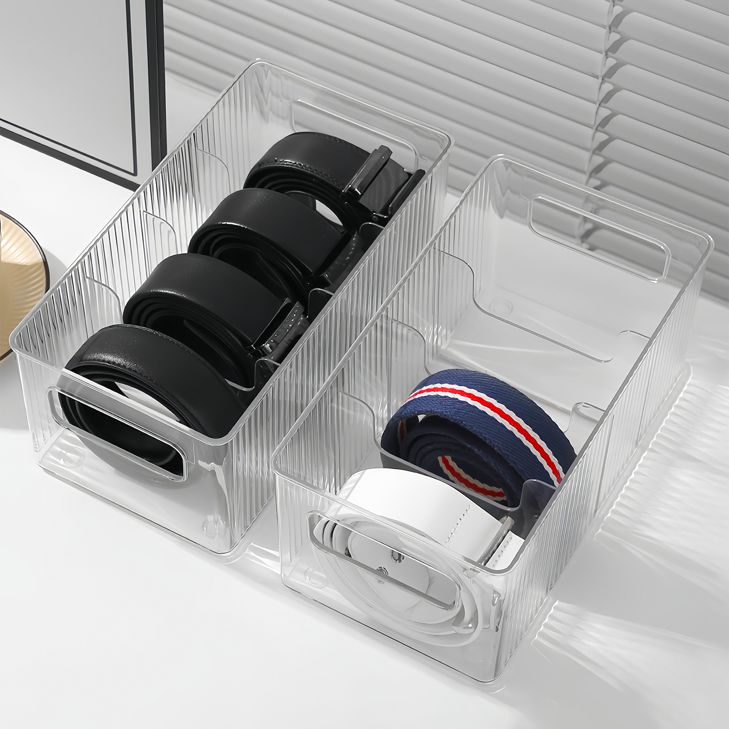 面膜收纳盒亚克力梳妆台透明分格盒桌面化妆品大容量护肤品置物架 - 图2