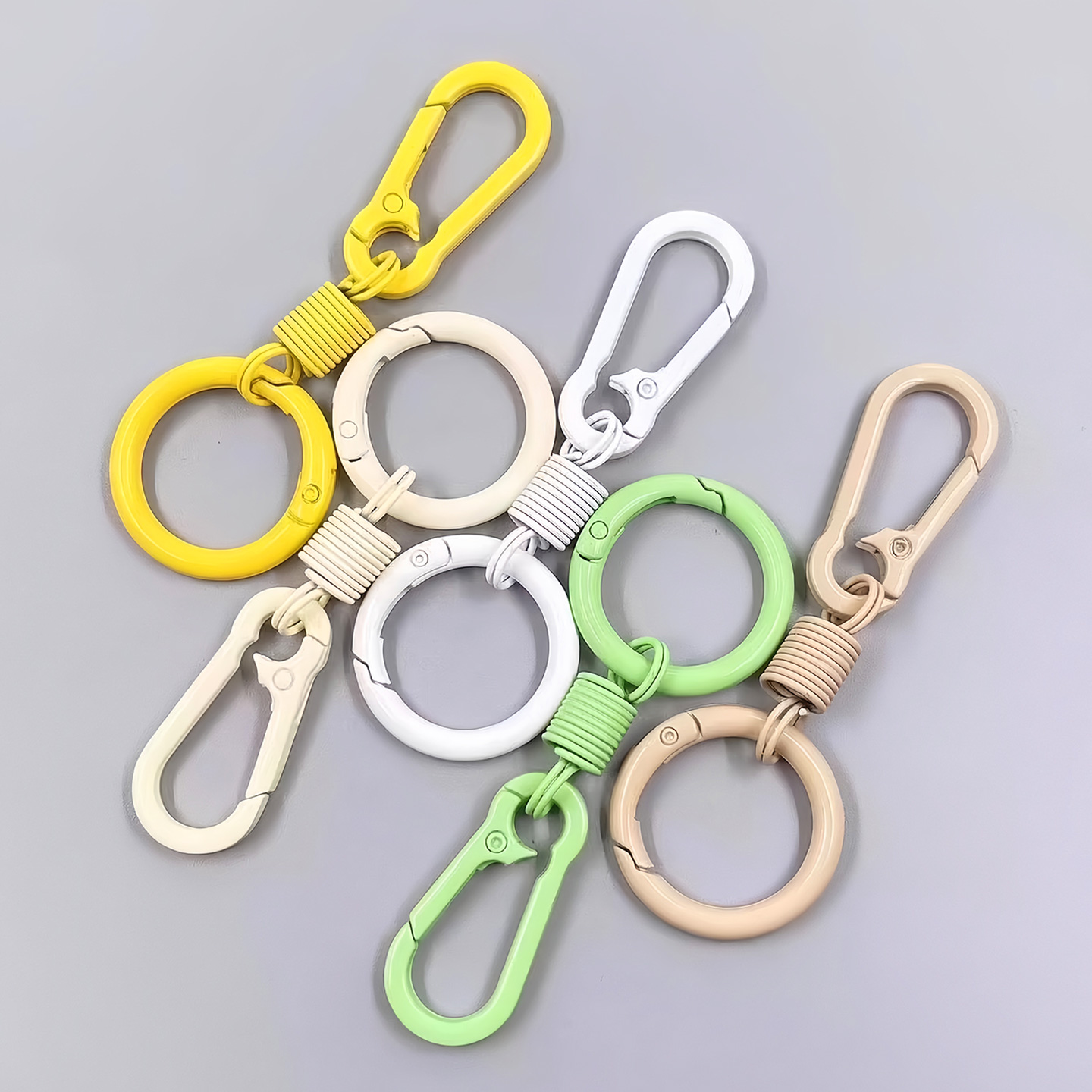 新款马可龙多彩弹簧钥匙扣登山扣学生书包钥匙扣个性时尚情侣饰品