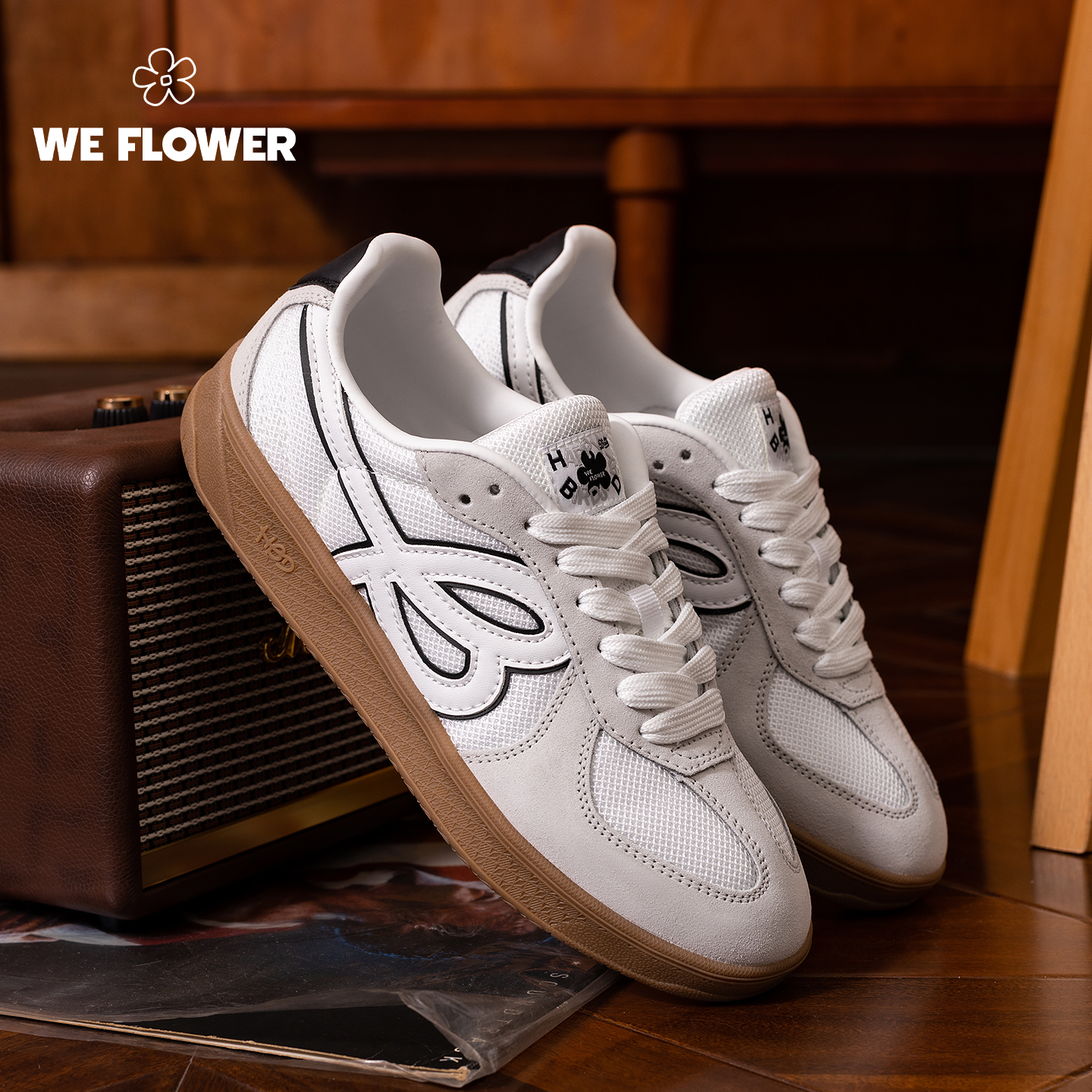 We Flower联名款2025白色德训鞋女男同款百搭运动休闲鞋板鞋 - 图1