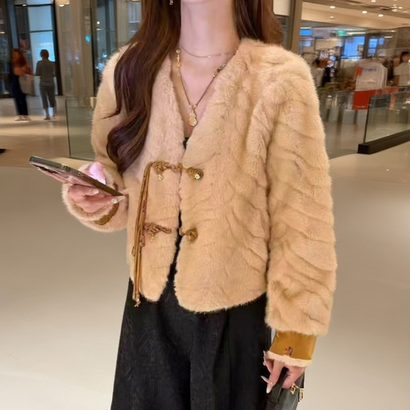 新中式国风盘扣仿水貂毛外套女2025冬季新款时尚百搭皮毛一体上衣,淘宝优惠券,粉丝福利购,淘宝优惠卷