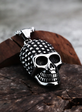 狂饰风潮牌骷髅头吊坠项链男小众个性钛钢高街嘻哈男饰品挂件配饰