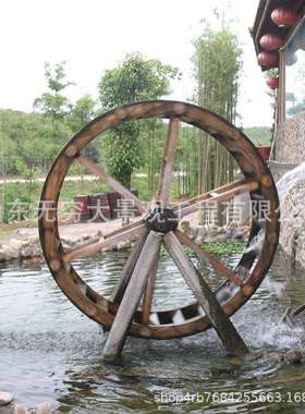 厂家制作木艺大水车 户外脚踩防腐木碳化木龙骨木质景观水车摆件