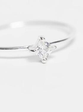 Kingsley Ryan 女士 戒指 gem 套装方形纯银戒指