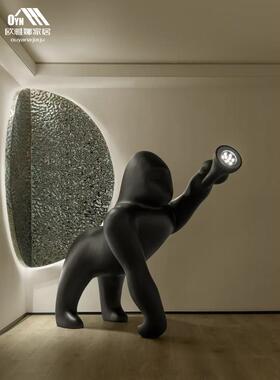 玻璃钢猩猩落地灯北欧动物雕塑摆件灯具卧室床头金刚大型装饰台灯