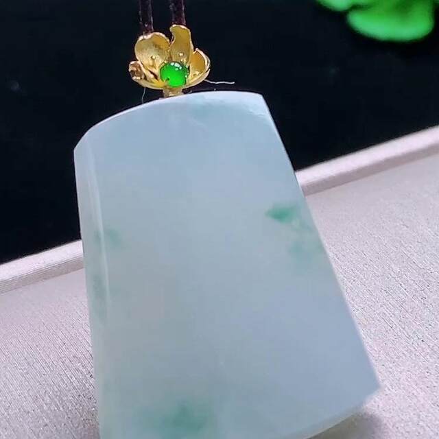 Burmese Jade No Matter Brand Inlaid Gold Jade Pendant Natural Jade