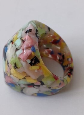 超大 - 彩色五彩纸屑树脂环(XL 号)