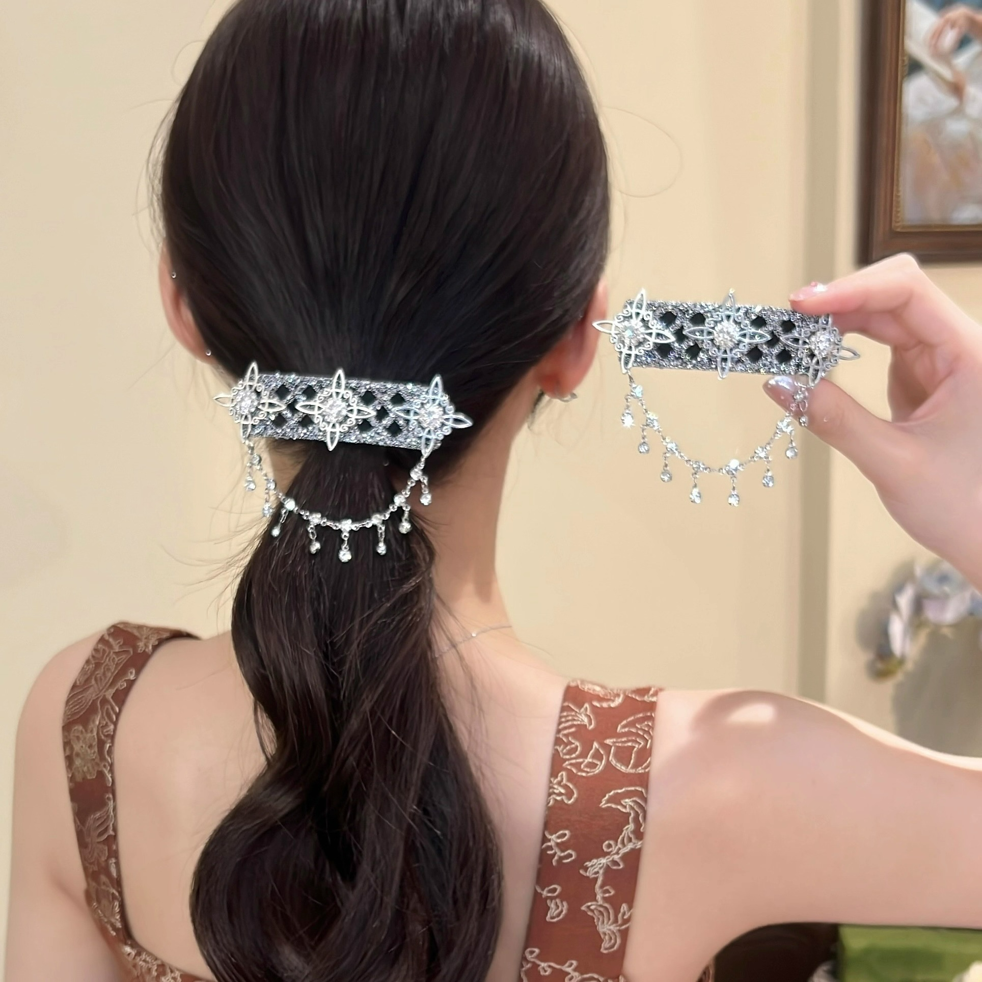 2025新款民族风新中式边夹发饰女民族风铃发夹头饰流苏侧边发卡女,淘宝优惠券,粉丝福利购,淘宝优惠卷