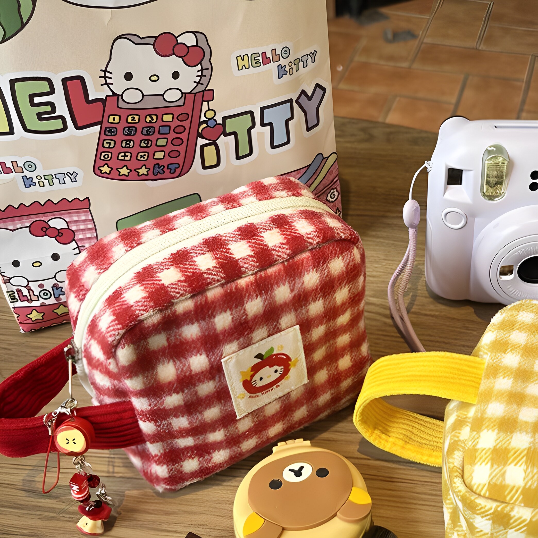 可爱kitty优质毛绒格子收纳包拍立得包正方形随身携带便捷ccd小包,淘宝优惠券,粉丝福利购,淘宝优惠卷