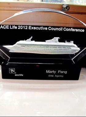 水晶商务内雕航母模型退伍纪念品扇形水晶工艺品商务办公室摆件