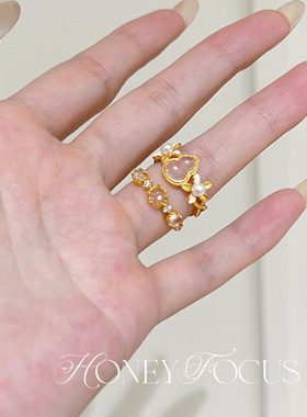 轻奢冰种蛋面玉髓镶嵌排钻戒指