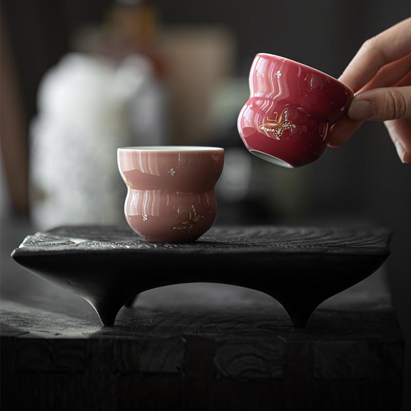 墨己 胭脂红葫芦茶杯 功夫茶具文人品茗杯 金银错舞蝶陶瓷主人杯 - 图2
