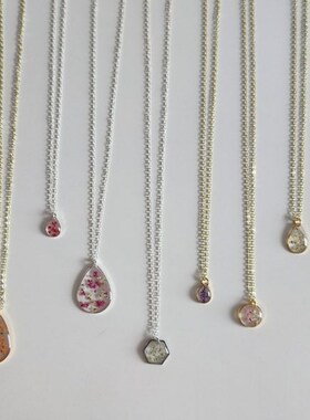 金属压花树脂吊坠发光项链个性纯手工情侣男女生日礼物