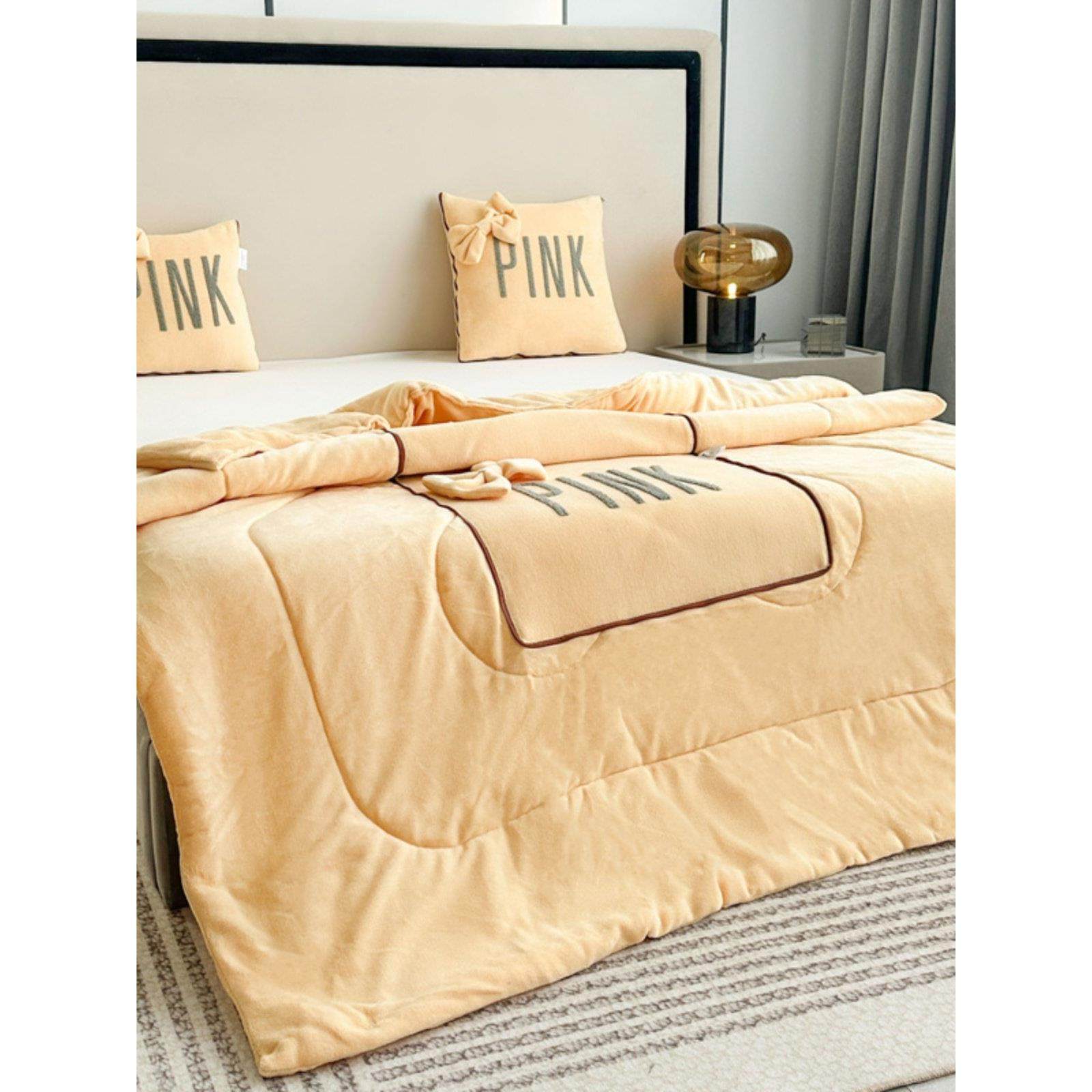 2025新款加厚保暖牛奶绒抱枕被子两用沙发办公室午睡枕头汽车靠枕,淘宝优惠券,粉丝福利购,淘宝优惠卷