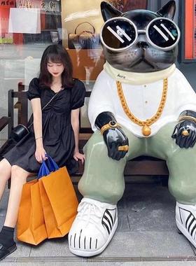 雕塑定制玻璃钢卡通人物雕像树脂模型户外大型门口吉祥物法斗摆件