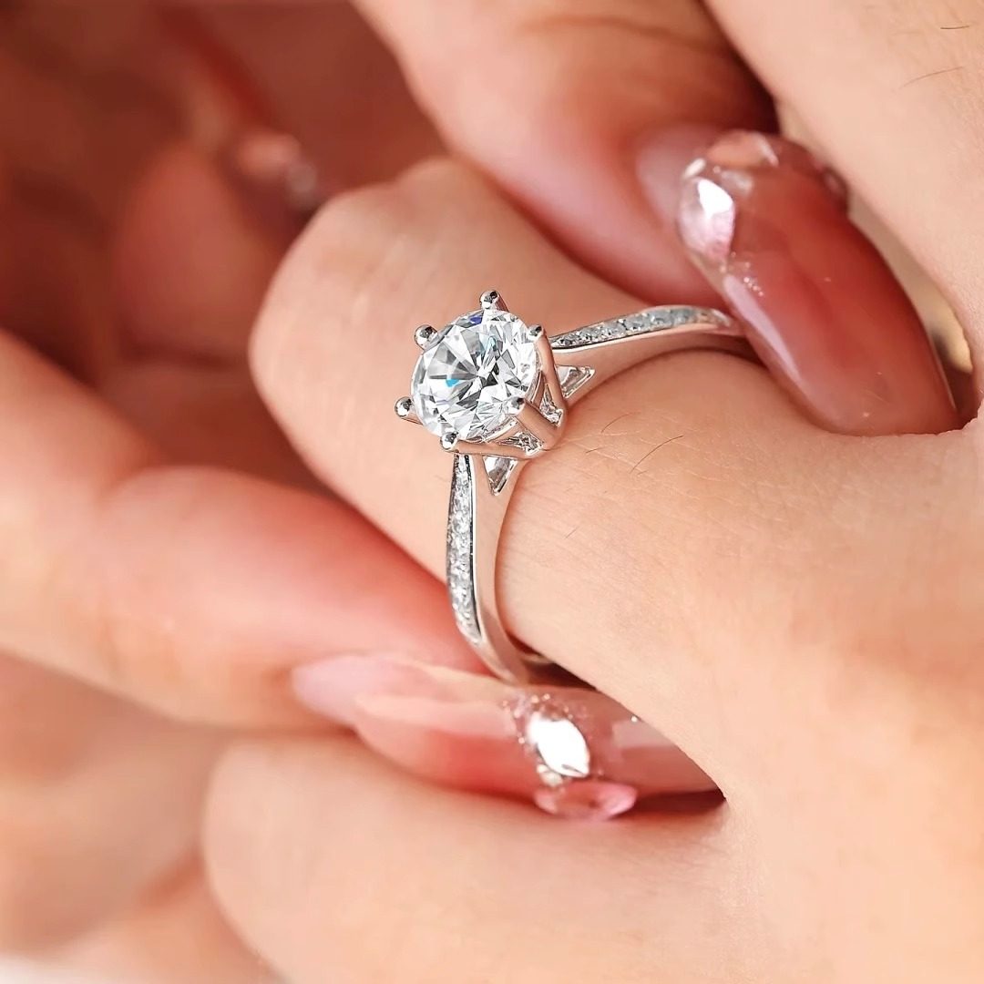 IGI培育钻石pt950铂金经典微镶星光六爪款戒指1克拉钻戒女,淘宝优惠券,粉丝福利购,淘宝优惠卷