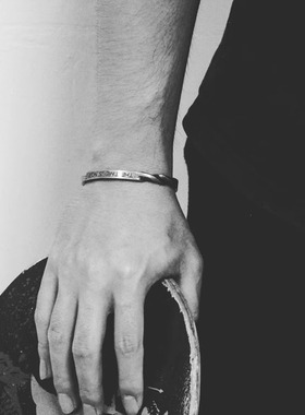 欧美风时尚简约螺旋莫比乌丝环