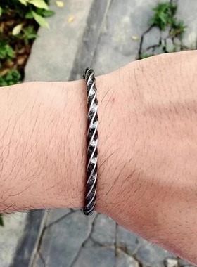 ROCK PUNK时尚印第安纳瓦霍简约扭纹麻花复古做旧男女开口细手镯