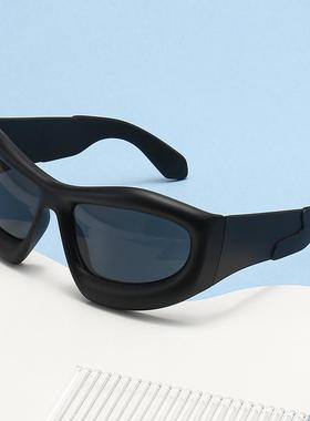 新款太阳镜时尚未来走秀嘻哈朋克