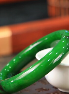 俄料和田玉碧玉手镯正圈平安镯