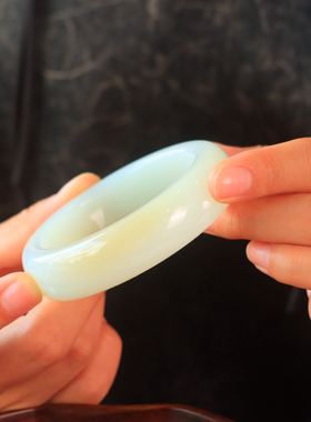 新疆和田玉糖白玉手镯籽料平安镯