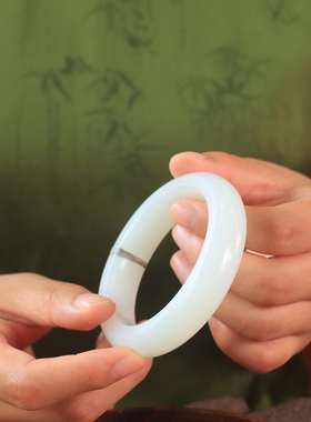 和田玉老坑山料玉镯羊脂白玉正圈