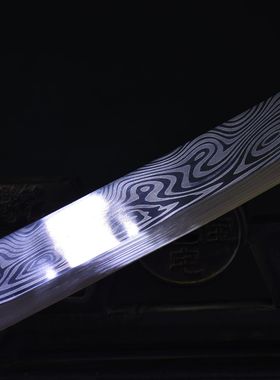 龙泉市刀剑手工锻打战刀一体防身